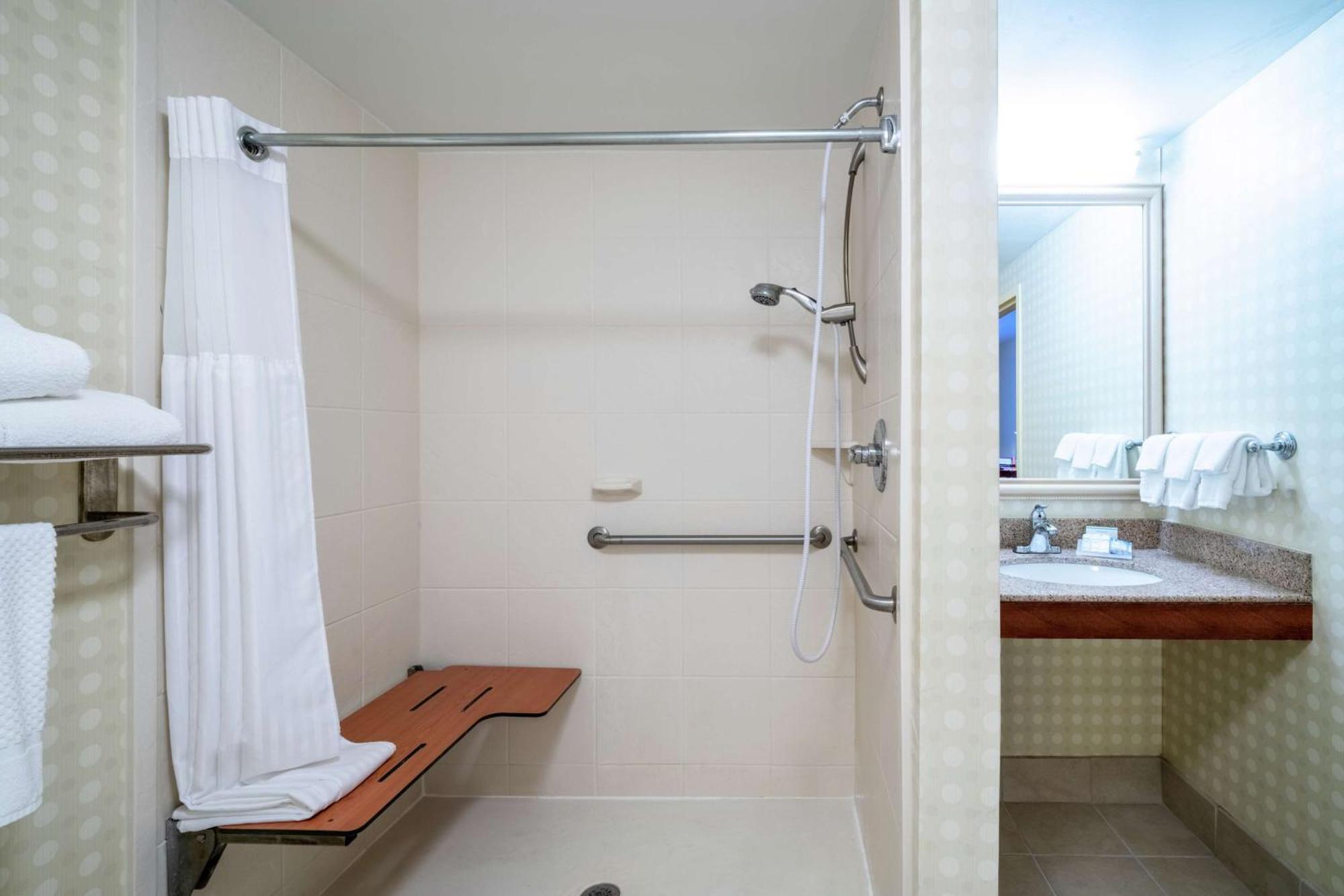 Hilton Garden Inn Morgantown Buitenkant foto